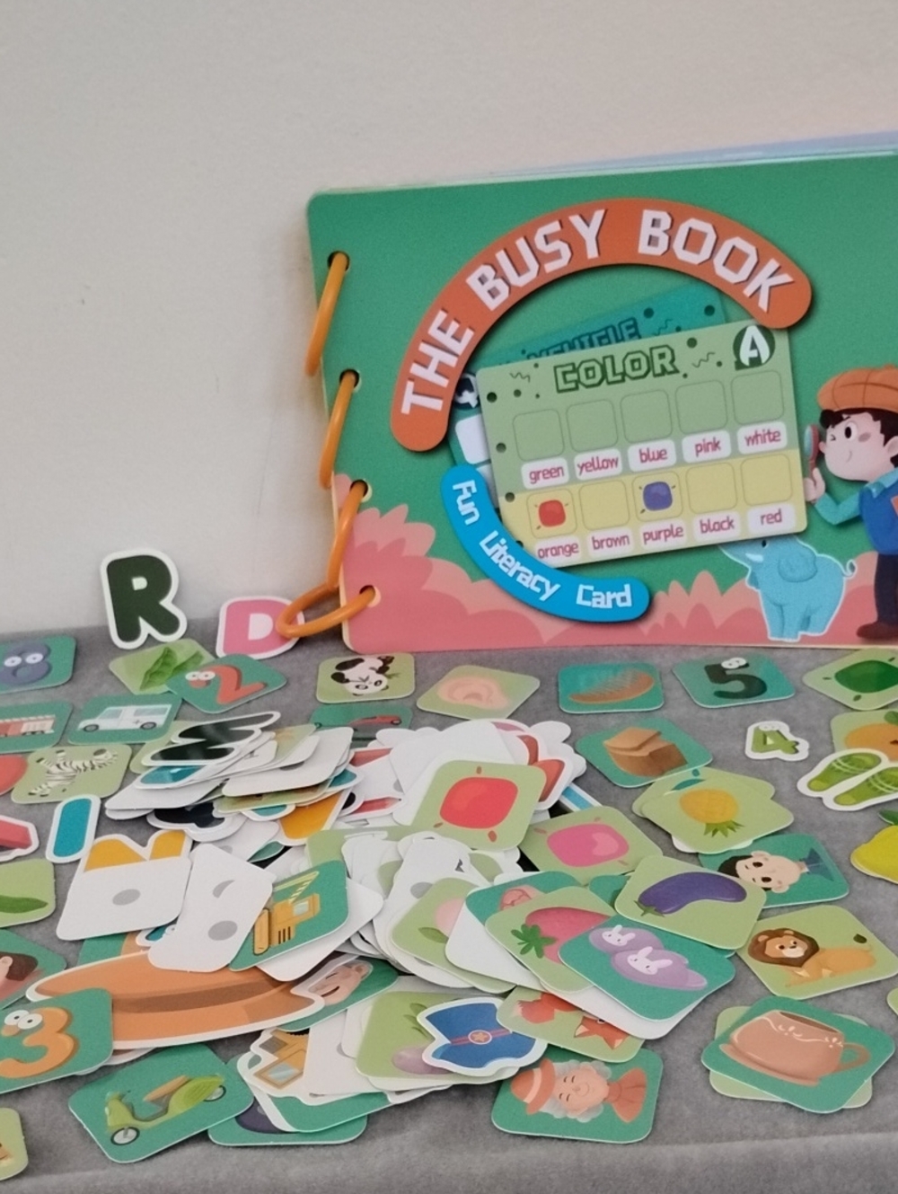 NWIT  The Busy Book Color Matching Cards - Green Learning Set